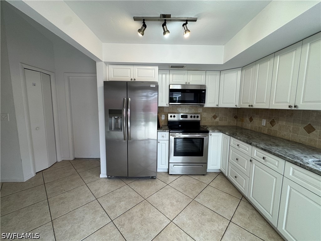 604 102nd Avenue N - Photo 5