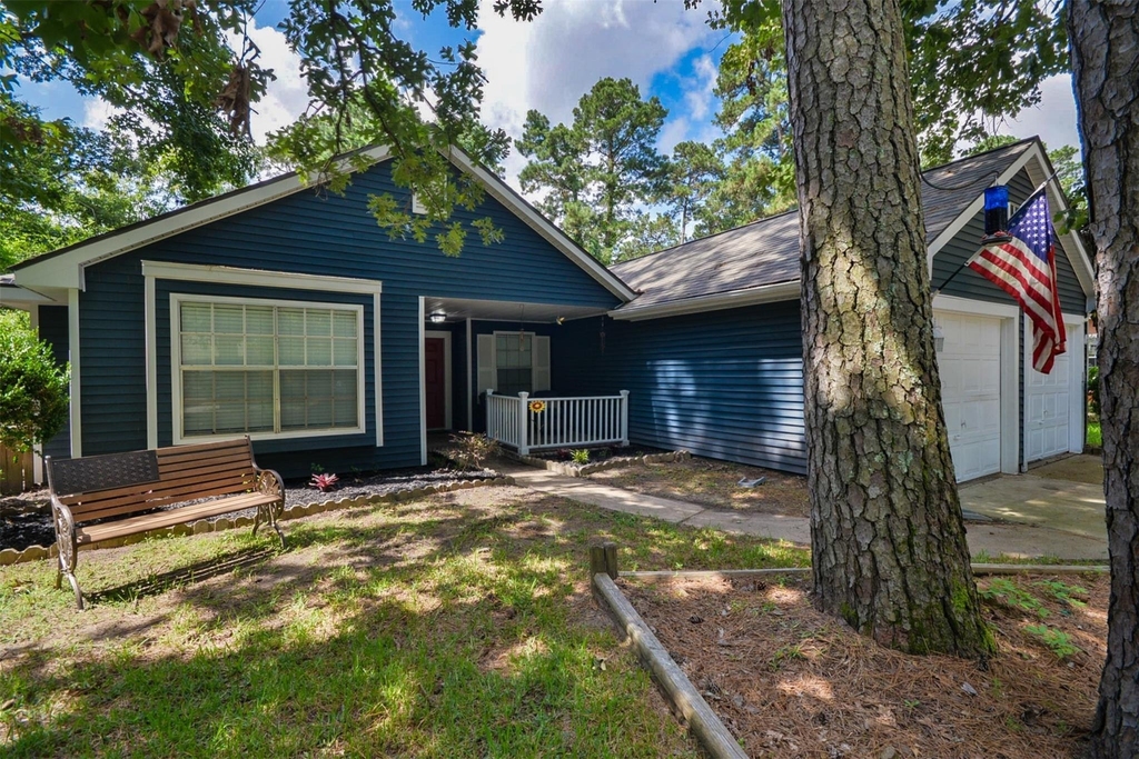3218 Lake Stream Drive - Photo 0