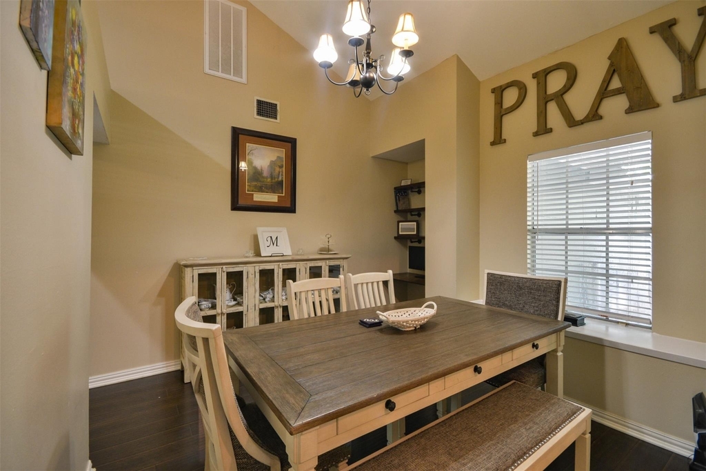3218 Lake Stream Drive - Photo 9