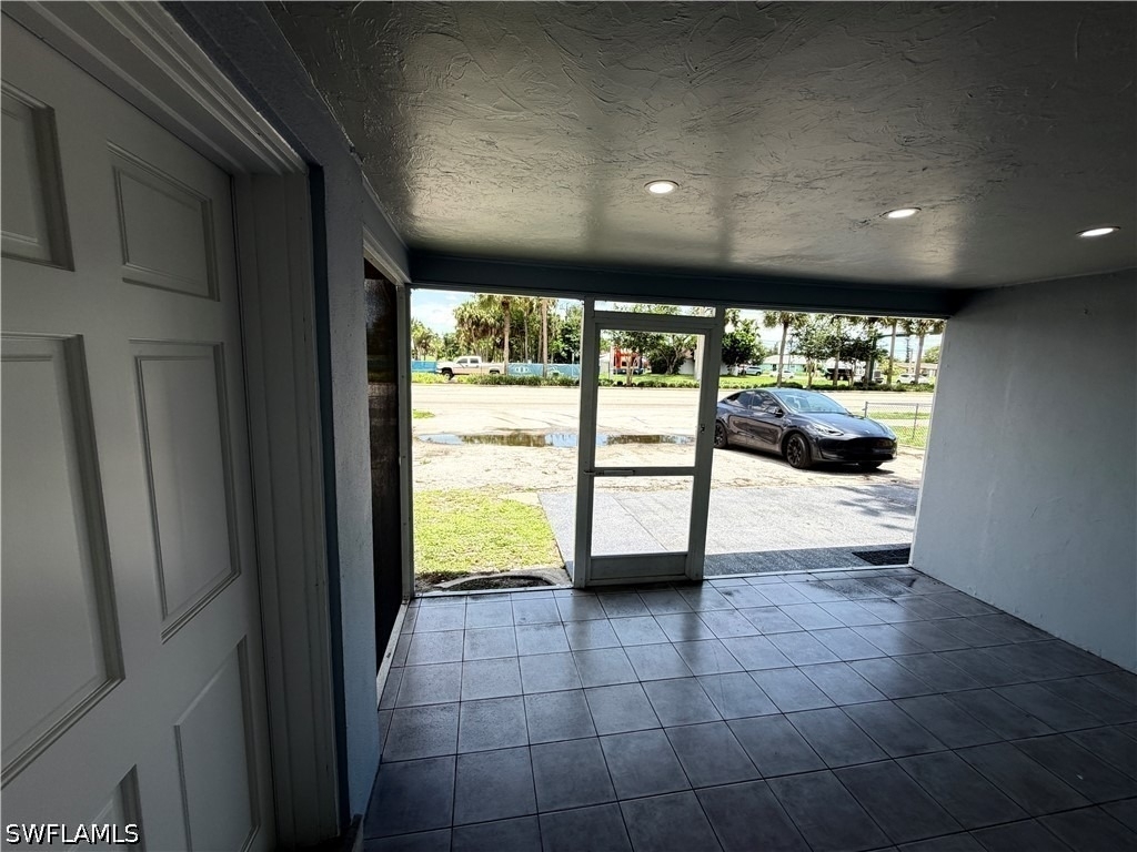 4375 Golden Gate Parkway - Photo 2