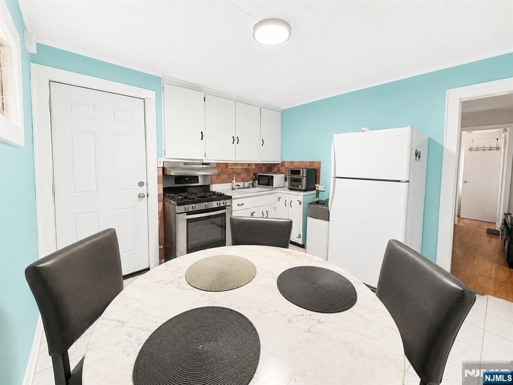 522 Saddle River - Photo 2