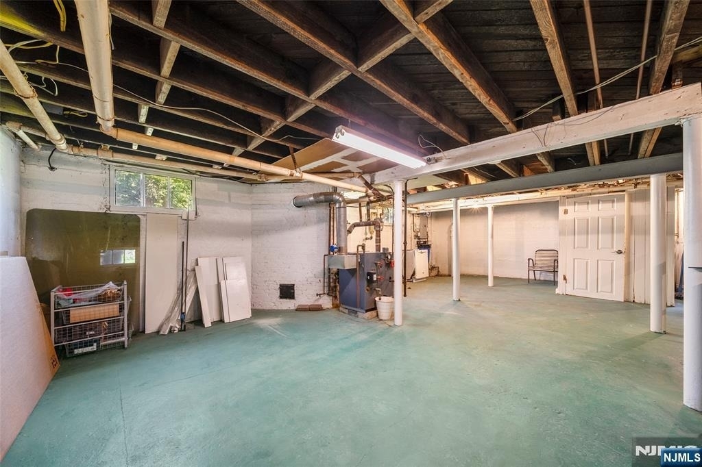332 Allaire - Photo 26