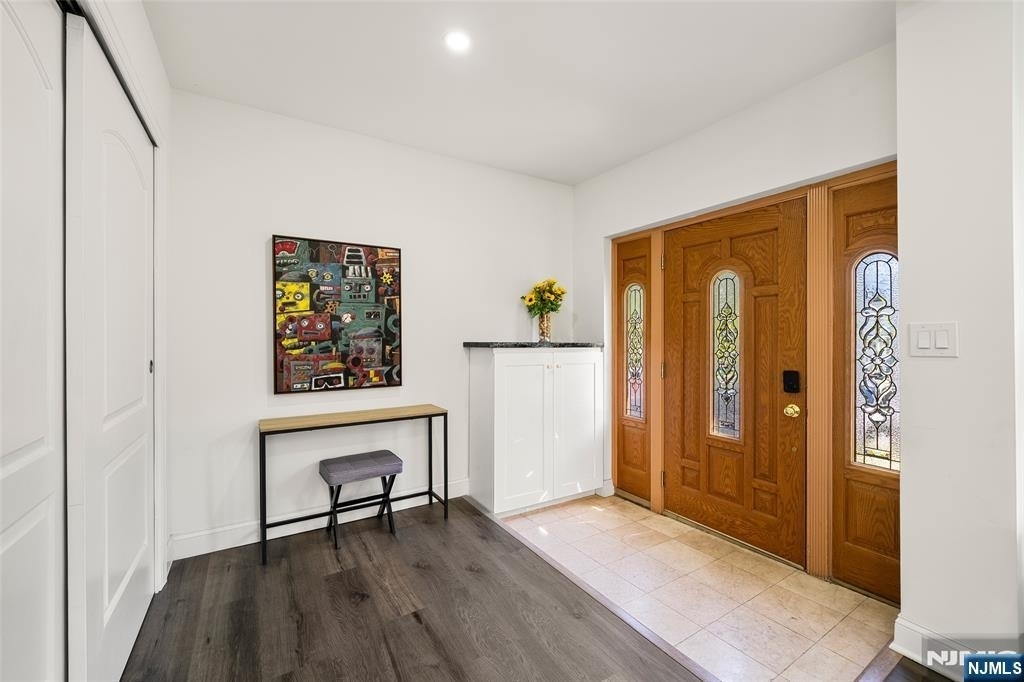 332 Allaire - Photo 4