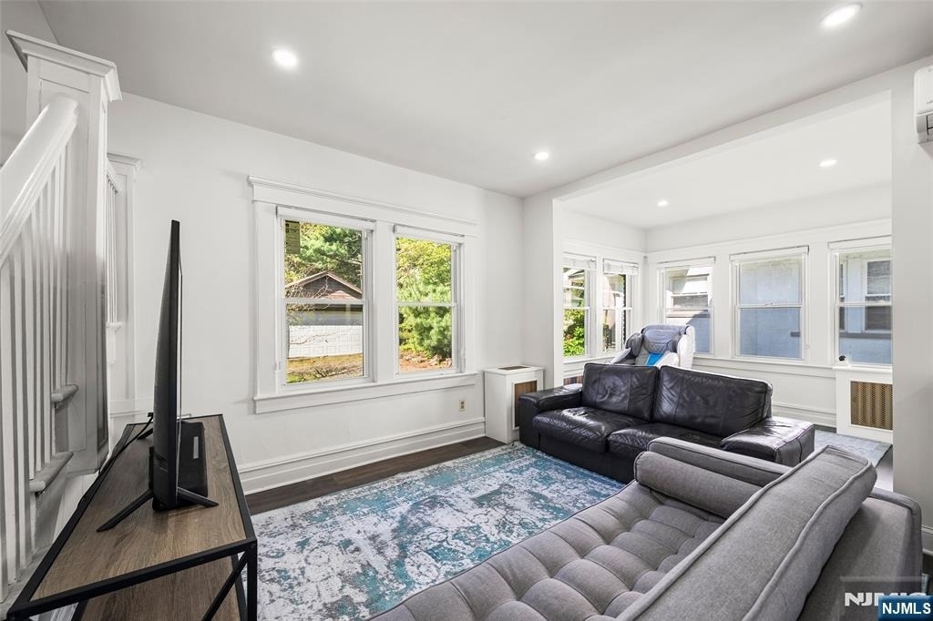332 Allaire - Photo 7