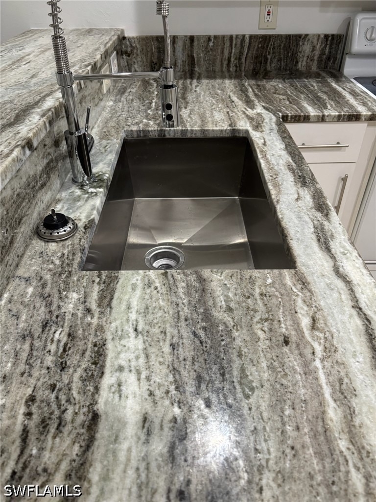 4713 13th Street Sw - Photo 3