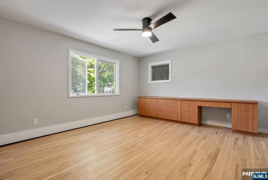 439 Summit - Photo 22
