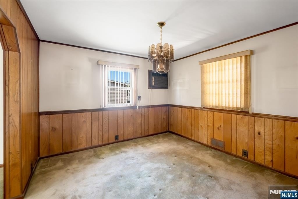 203 Charlton - Photo 6