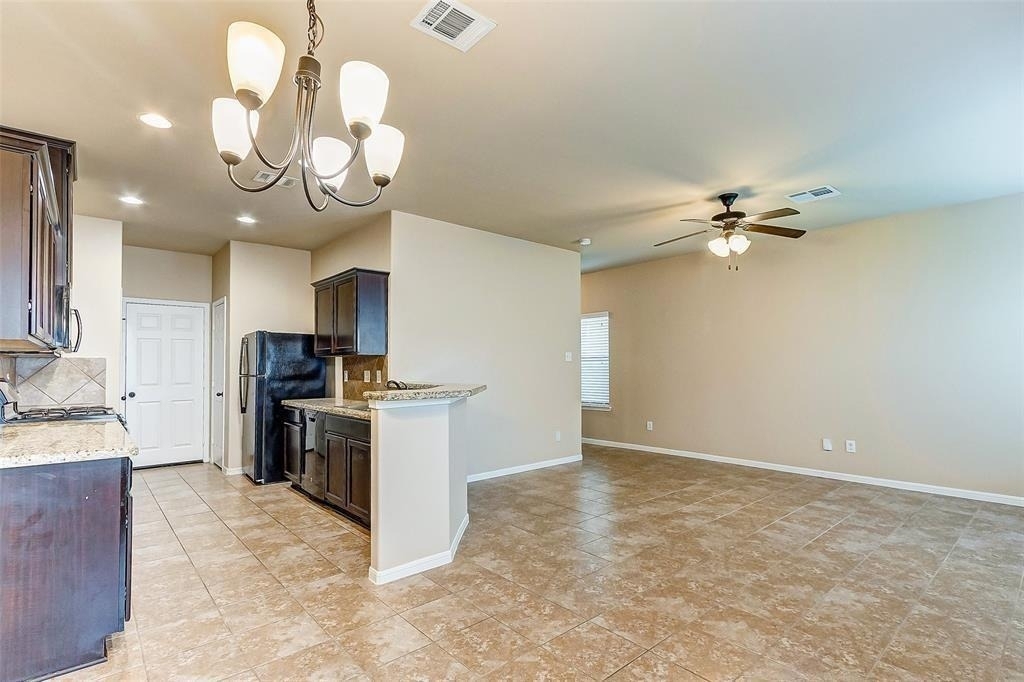 6039 Shelbourne Park Lane - Photo 7