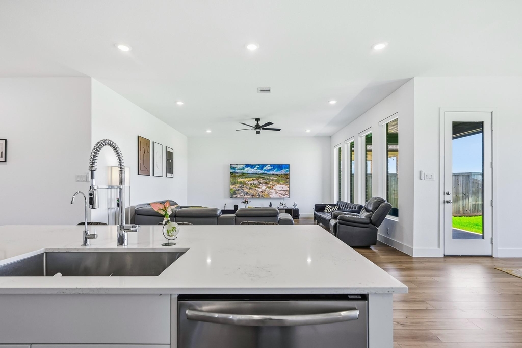 31051 Sun Valley Drive - Photo 26