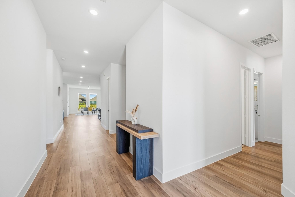31051 Sun Valley Drive - Photo 4