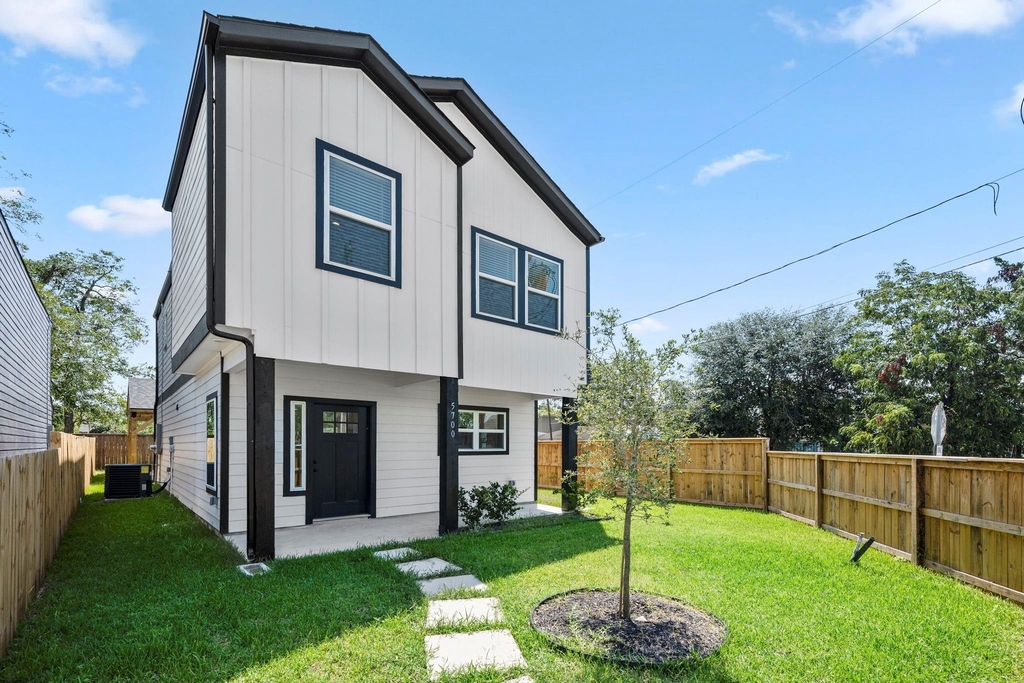 5700 Elysian Street - Photo 3