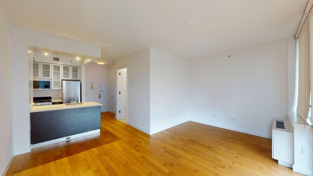 808 Columbus Ave - Photo 2
