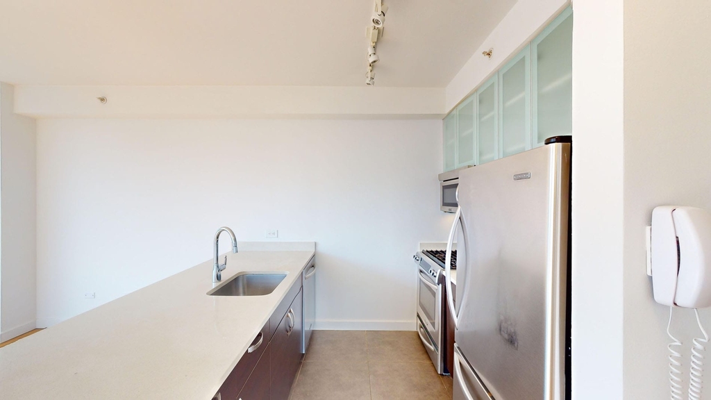 808 Columbus Ave - Photo 1
