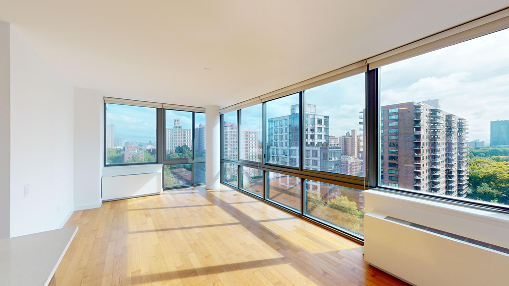 808 Columbus Ave - Photo 2