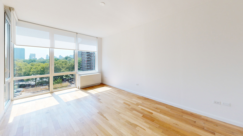 808 Columbus Ave - Photo 3