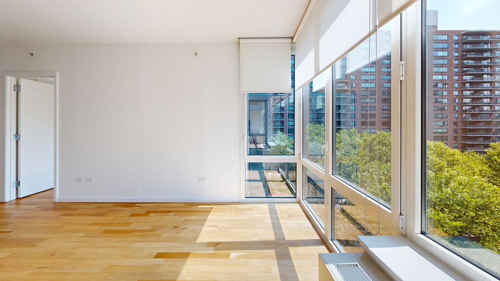 808 Columbus Ave - Photo 2