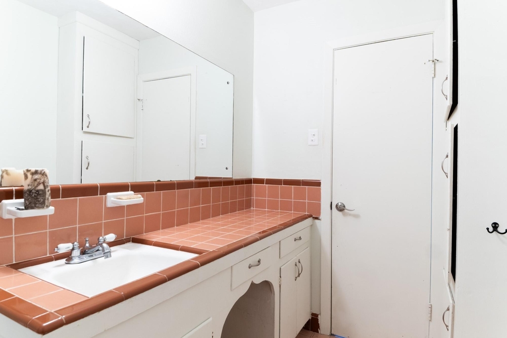 10907 Doud Street - Photo 14