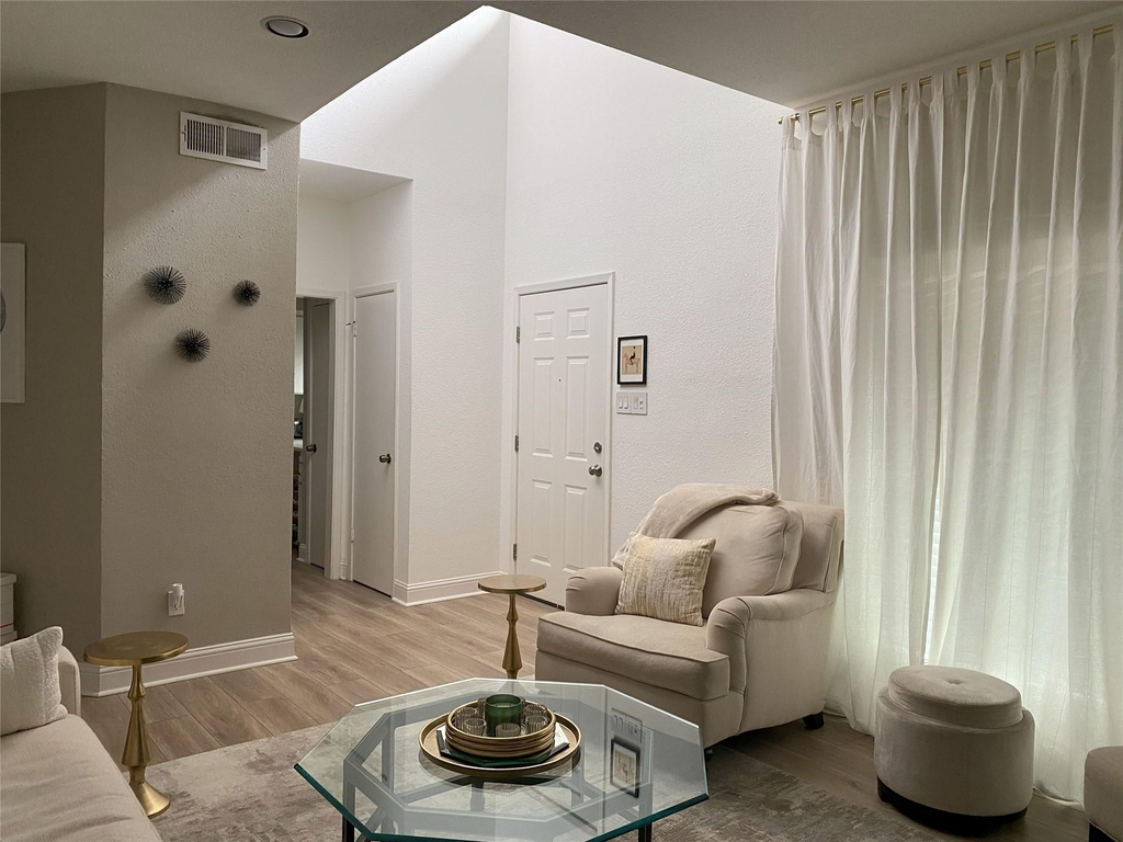 1115 Augusta Drive - Photo 2