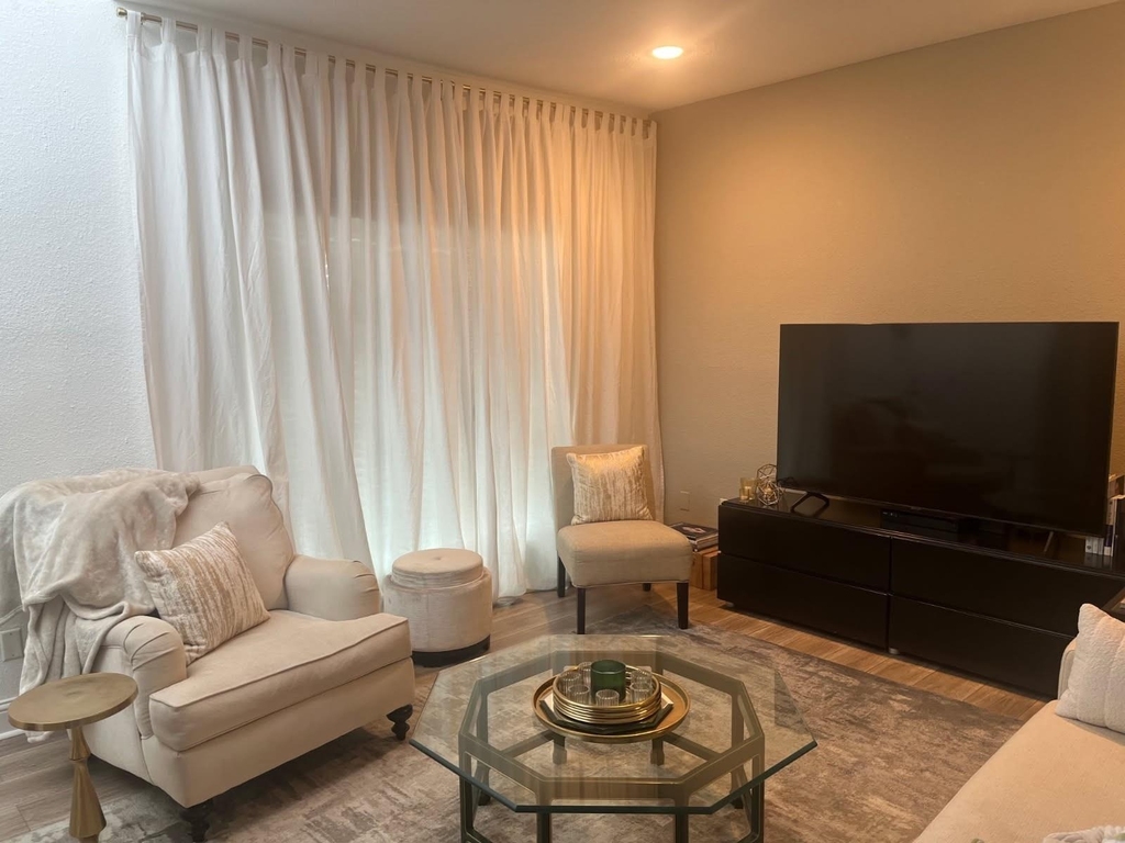 1115 Augusta Drive - Photo 4