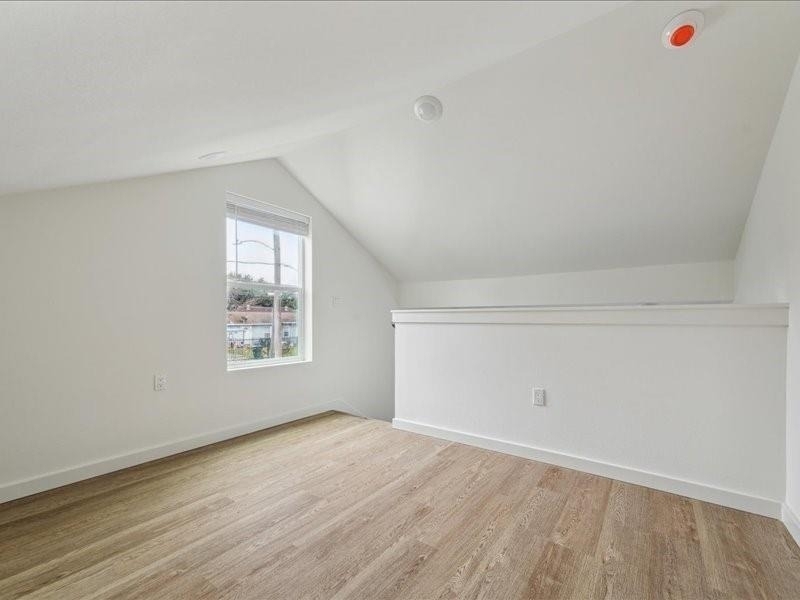 905 74th Street - Photo 8