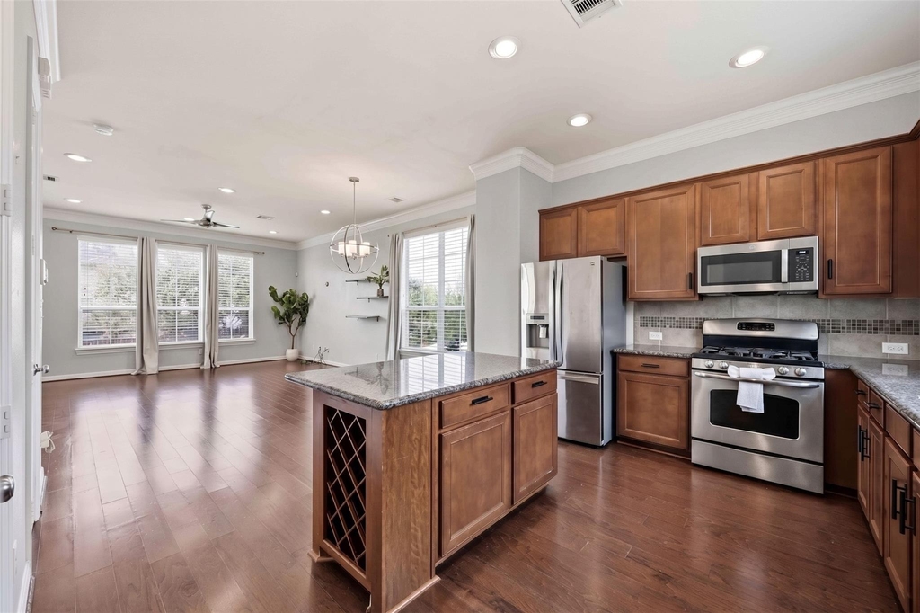 10702 Clearview Villa Place - Photo 4