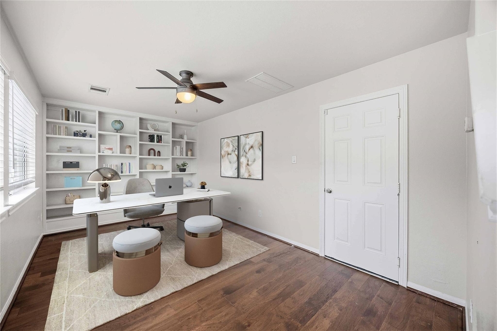 10702 Clearview Villa Place - Photo 5