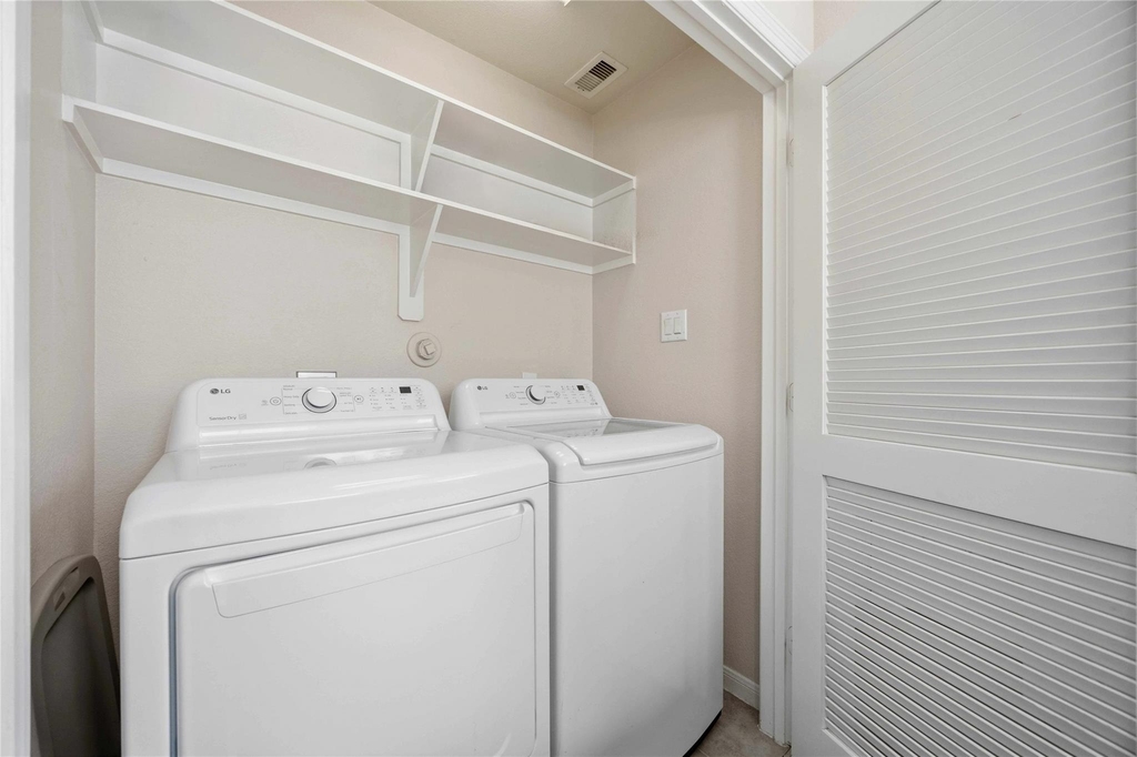 10702 Clearview Villa Place - Photo 6