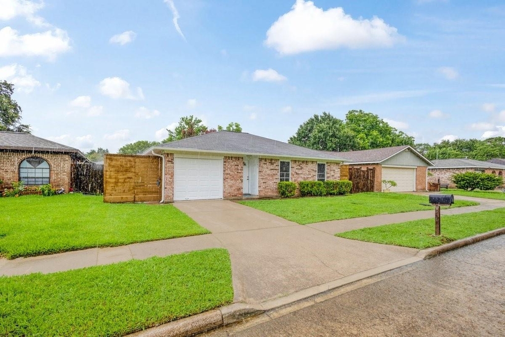 1303 Gamma Street - Photo 12