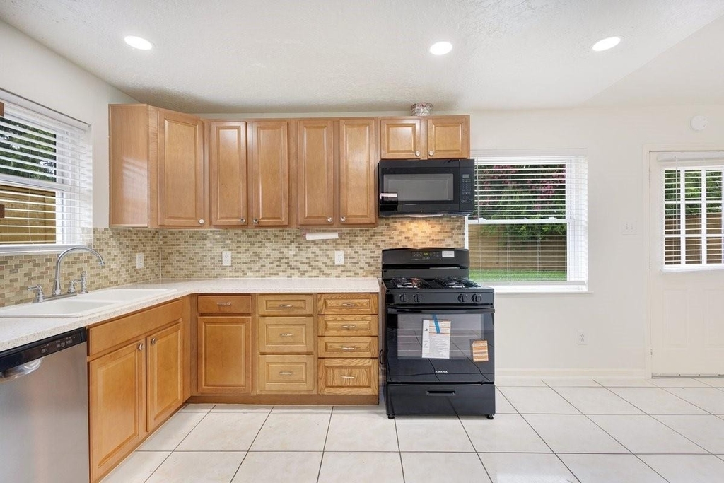 1303 Gamma Street - Photo 1