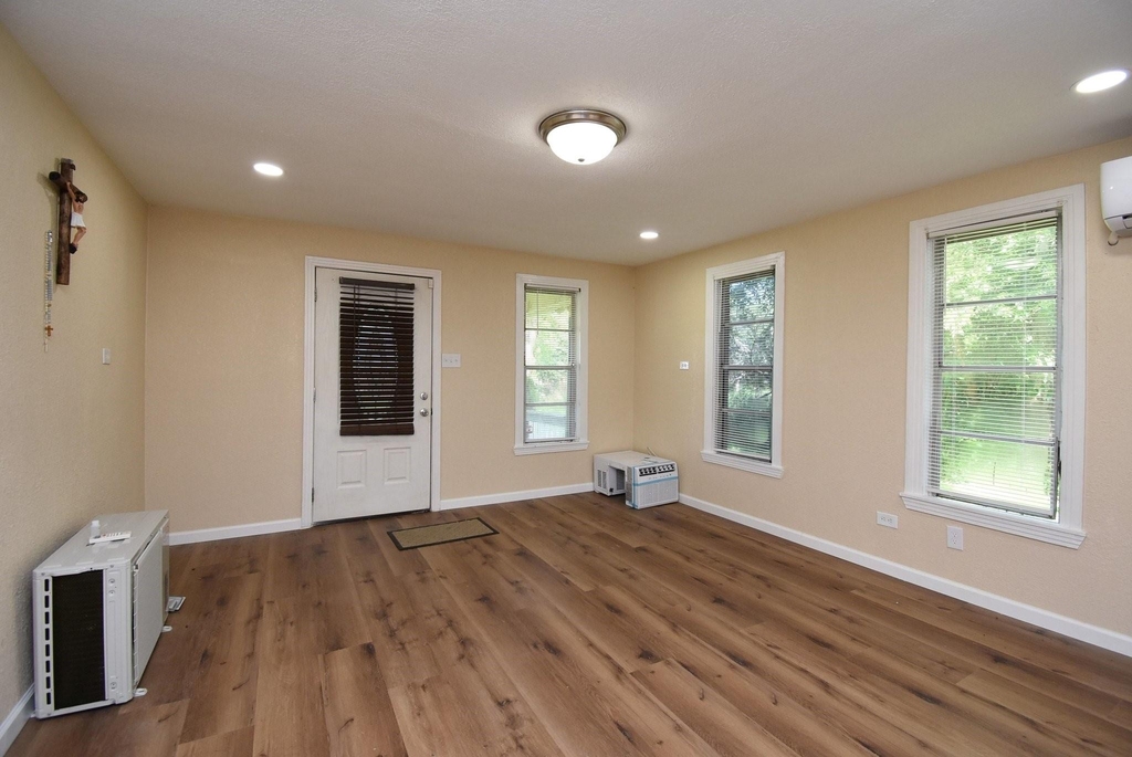 8421 Altimore Road - Photo 18