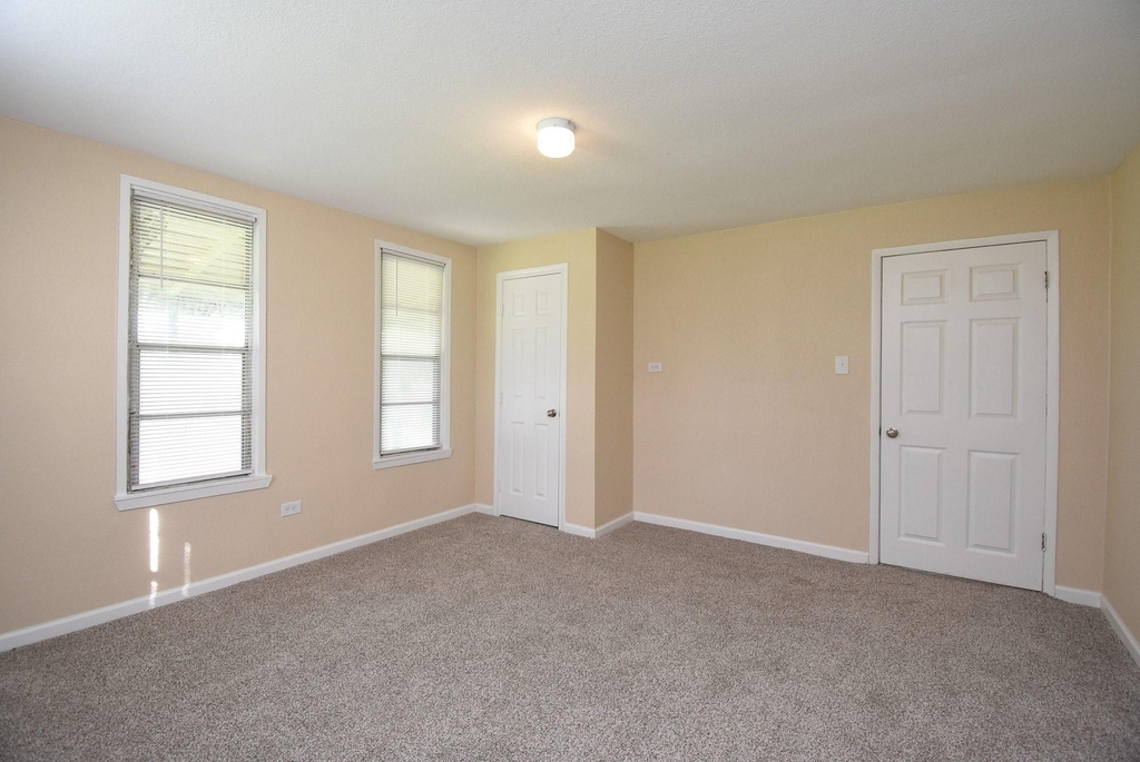 8421 Altimore Road - Photo 15