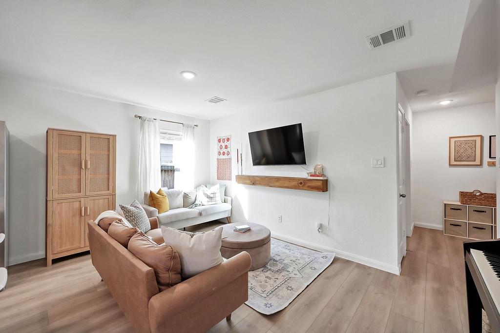 16516 Jasmine Marie Place - Photo 9