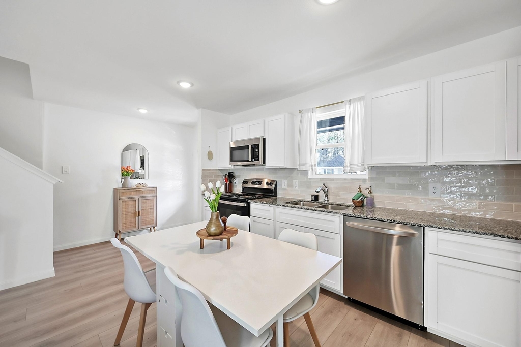 16516 Jasmine Marie Place - Photo 8