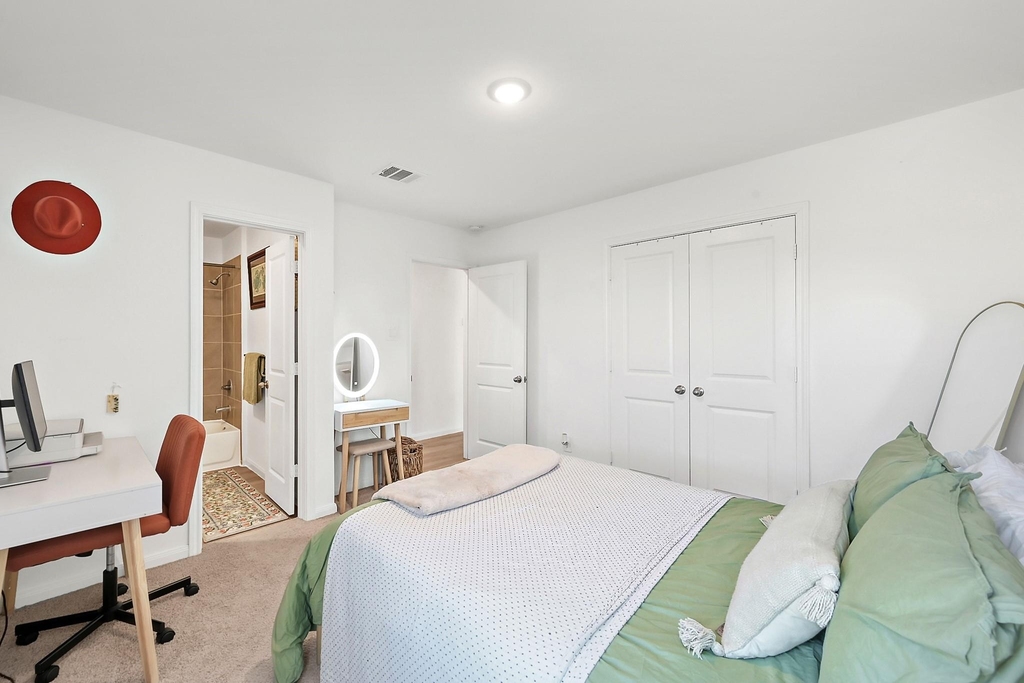 16516 Jasmine Marie Place - Photo 15