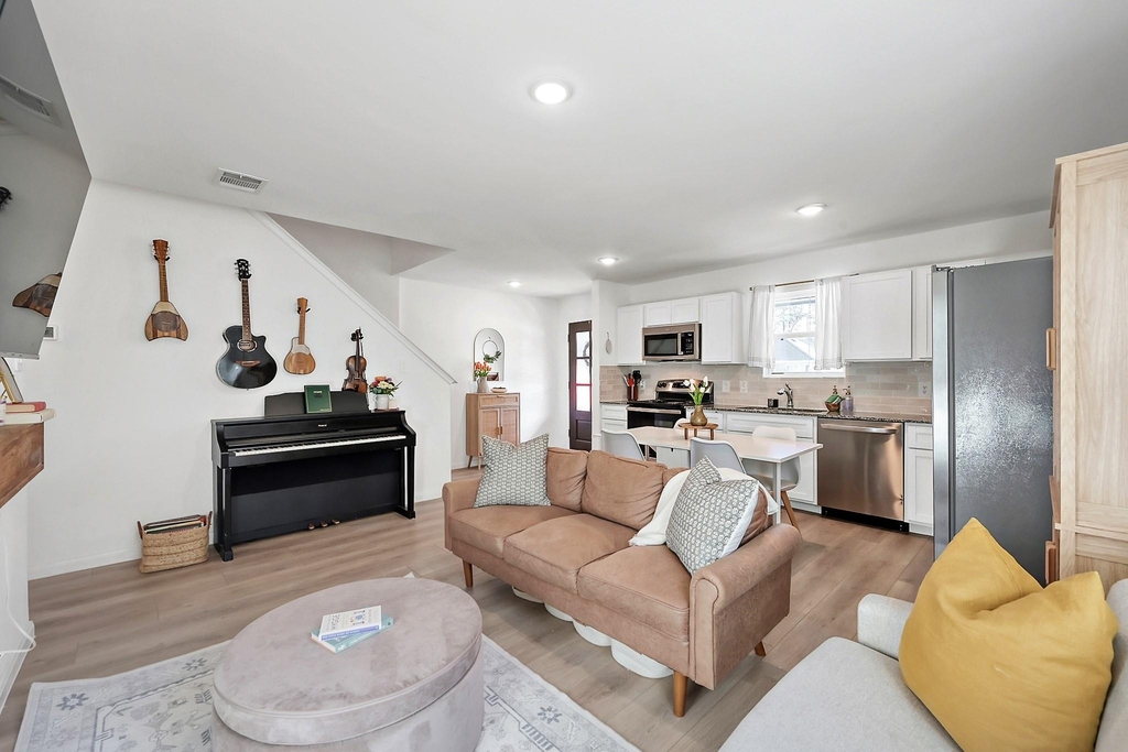 16516 Jasmine Marie Place - Photo 11