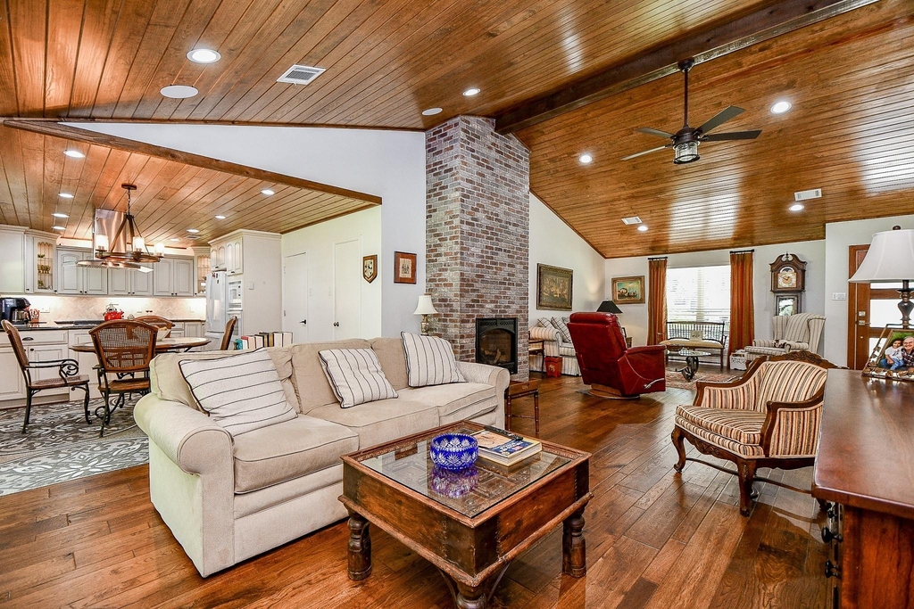 922 Chantilly Lane - Photo 9