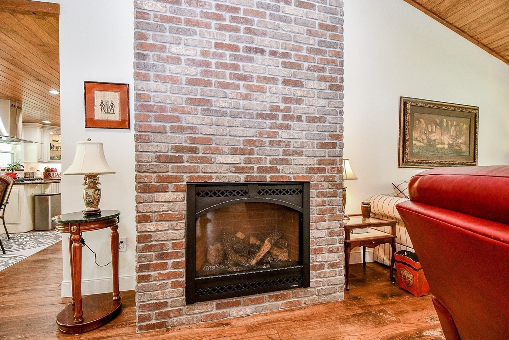 922 Chantilly Lane - Photo 16
