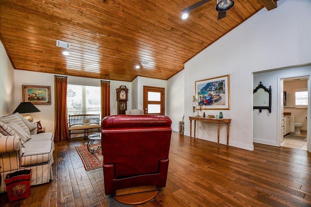 922 Chantilly Lane - Photo 6