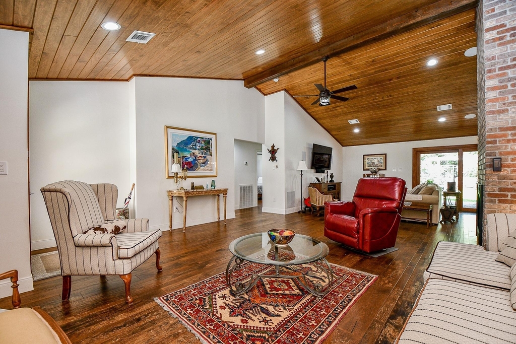 922 Chantilly Lane - Photo 7