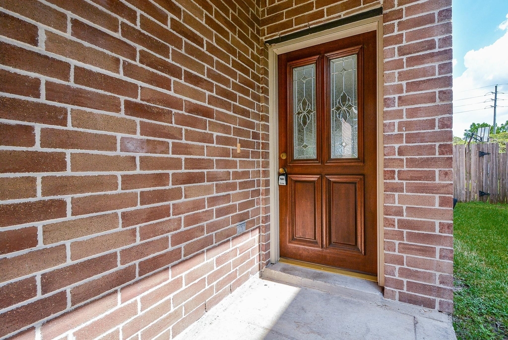 15506 Hickory Dale Street - Photo 3