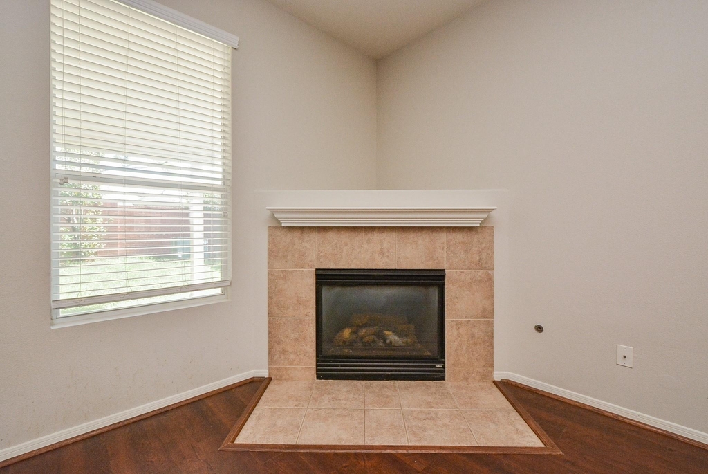 15506 Hickory Dale Street - Photo 10