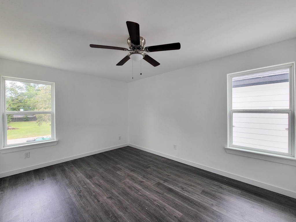 8122 Sterling Shire Street - Photo 16