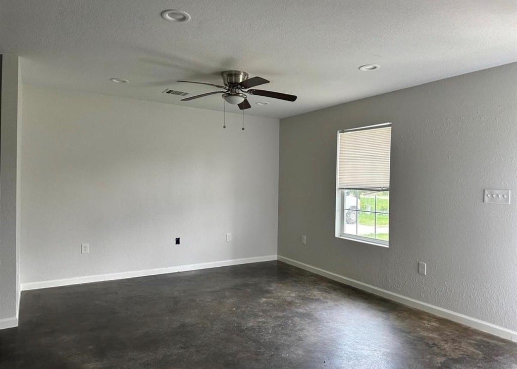 907 Fm 2830 Road S - Photo 4