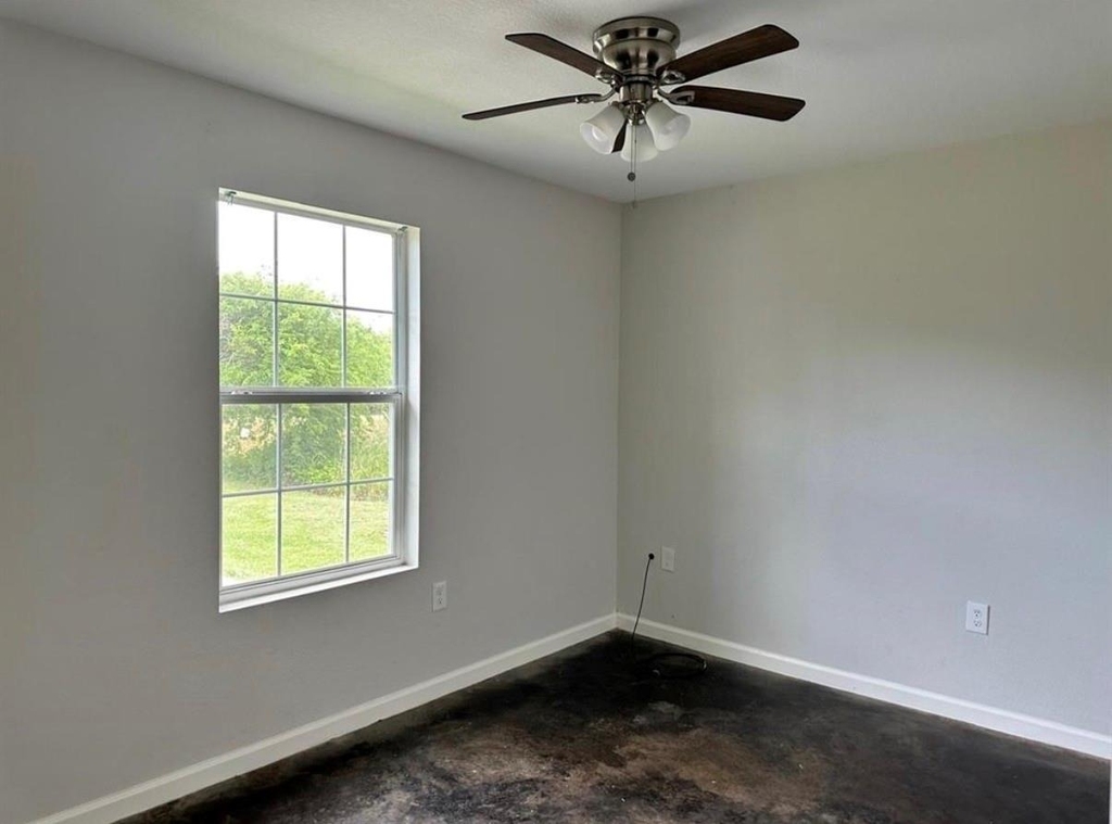 907 Fm 2830 Road S - Photo 2