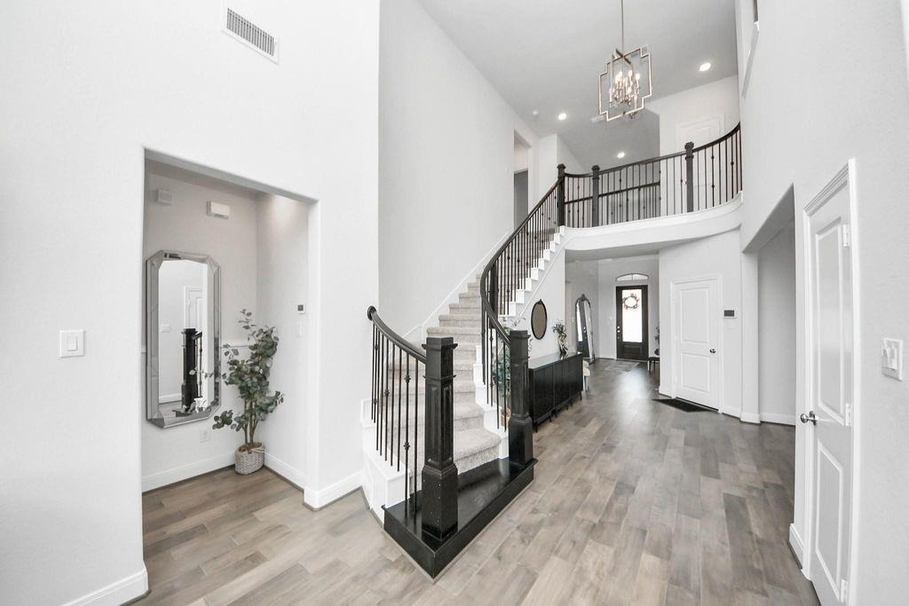 8922 Golden Mist Drive - Photo 2