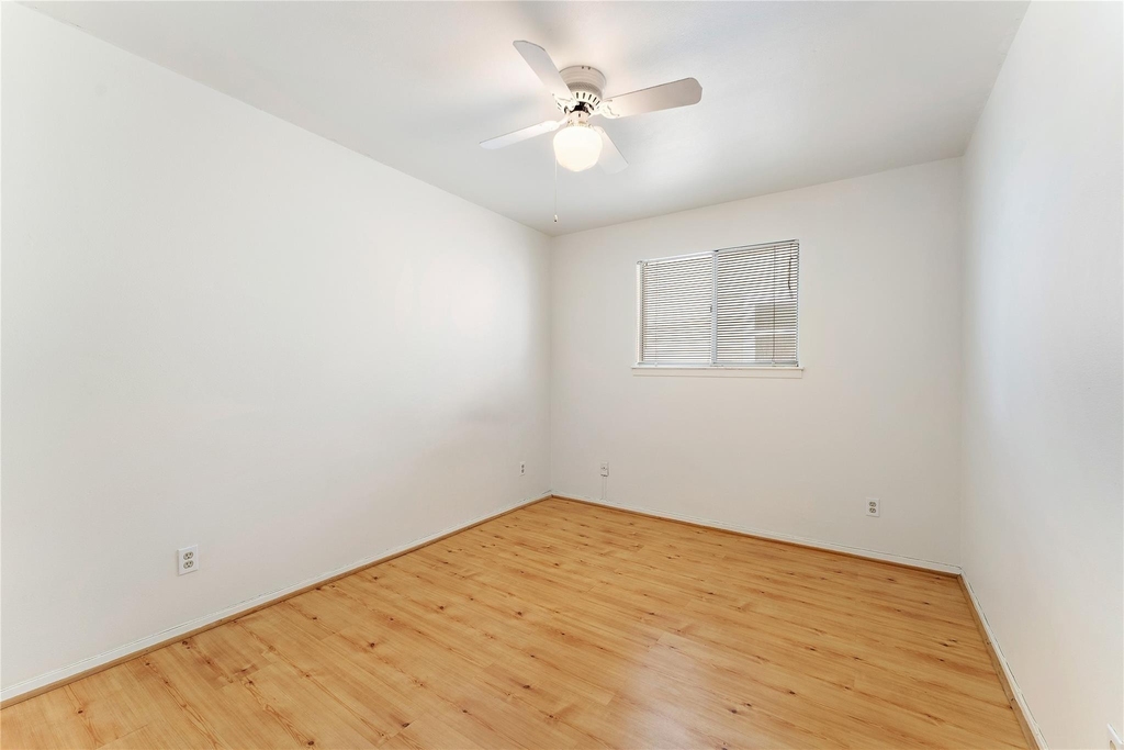 2515 Shakespeare Street - Photo 10