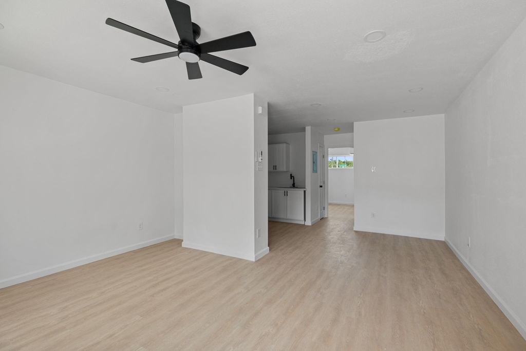 6840 Fairway Drive - Photo 8
