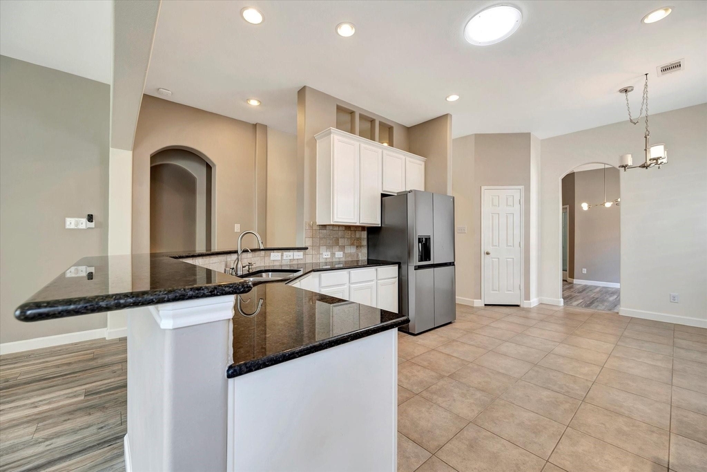 2291 Catalonia Cove - Photo 13