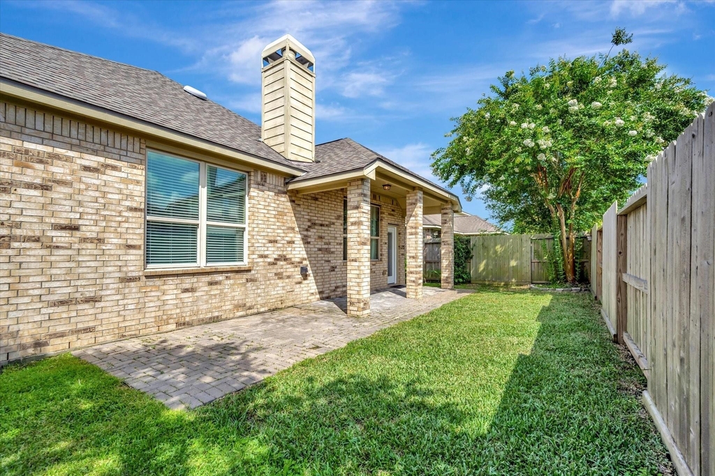 2291 Catalonia Cove - Photo 2