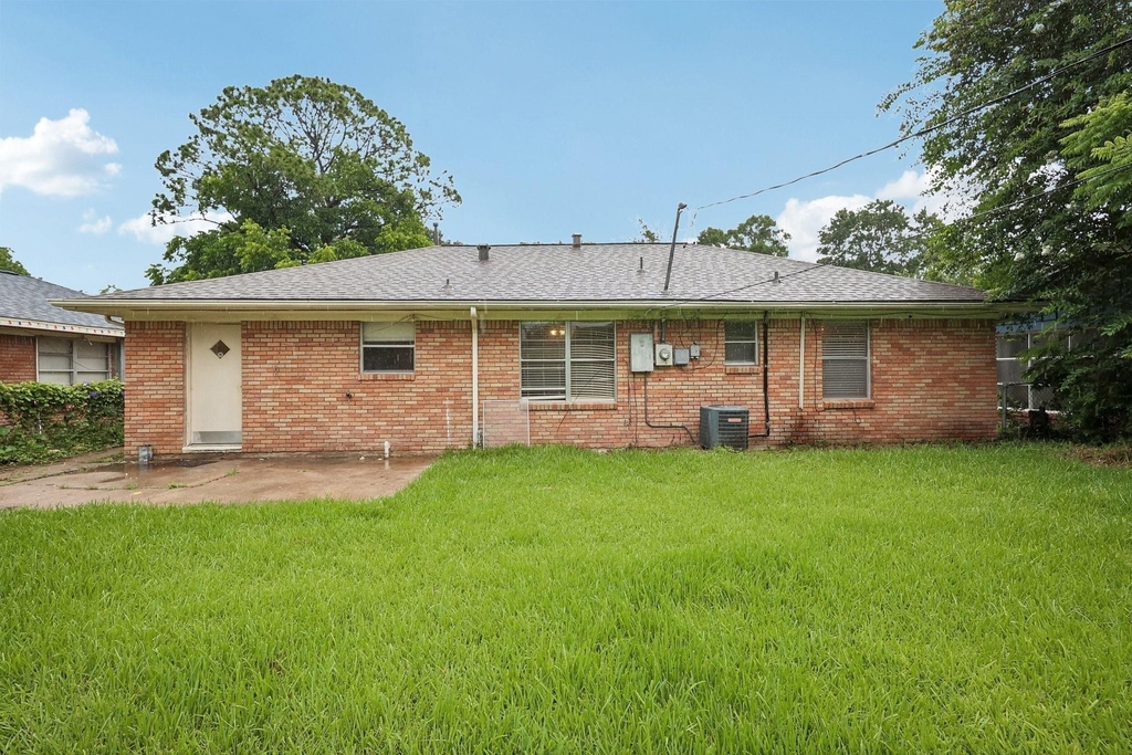 6401 Rowan Lane - Photo 20